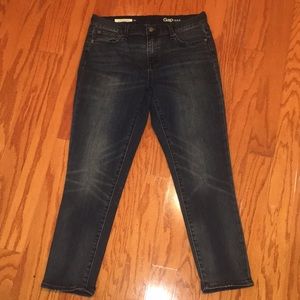 Gap Jeans.